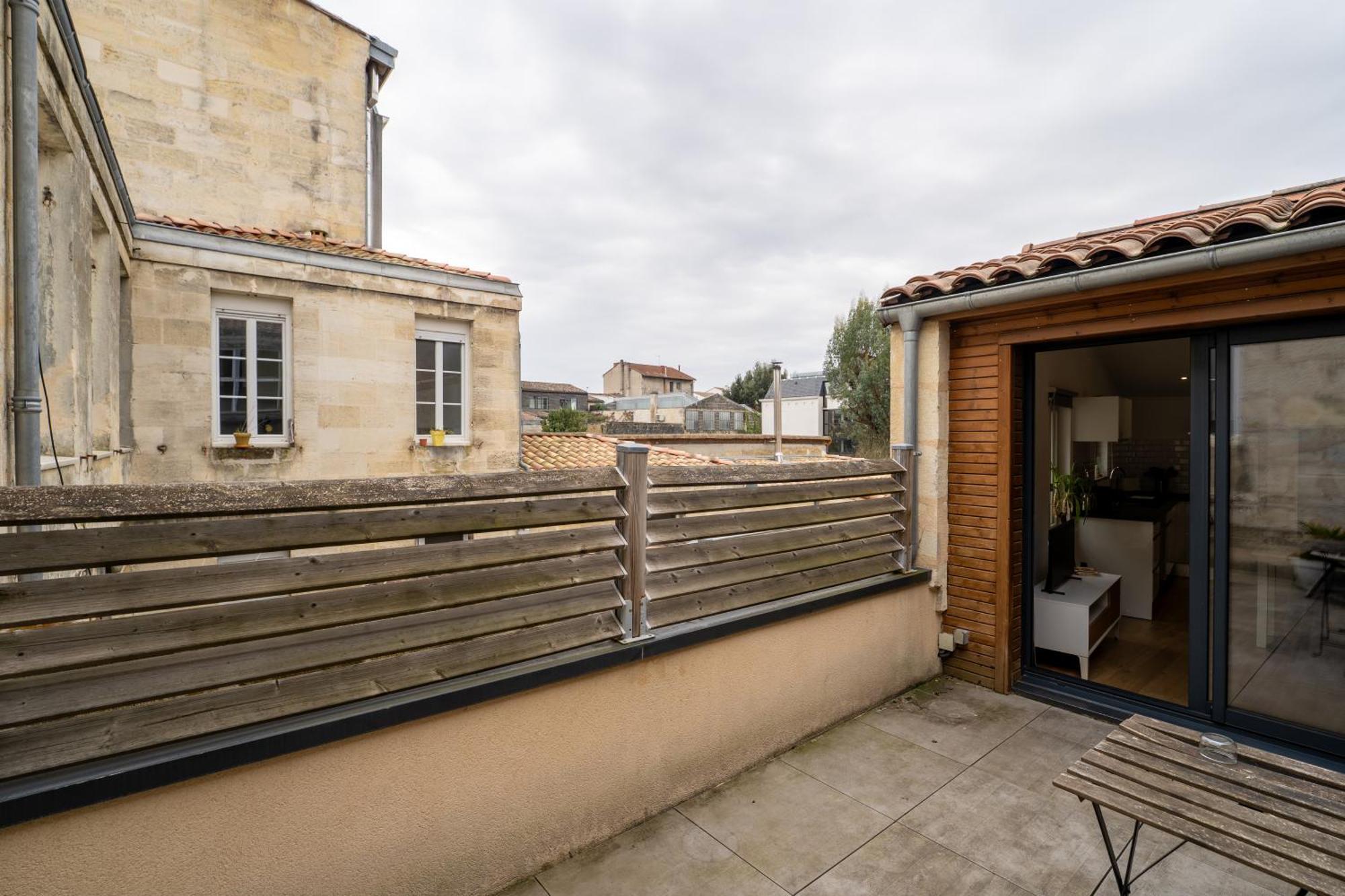 Appartement Superbe Avec Terrasse En Centre *